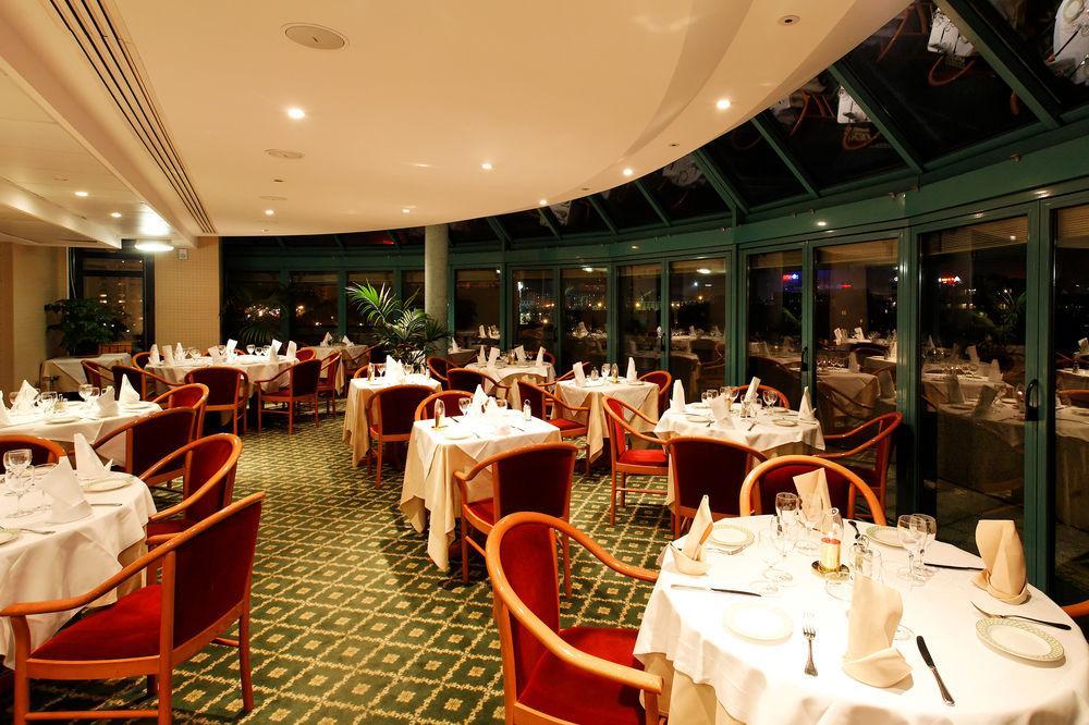 Mercure Paris Saint-ouen 4*