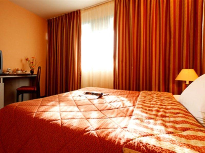 Mercure Paris Saint-ouen Saint-Ouen (Seine-Saint-Denis)